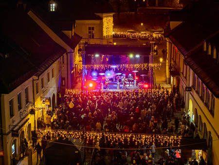 Prednovoletni koncert Mambo Kings (1)